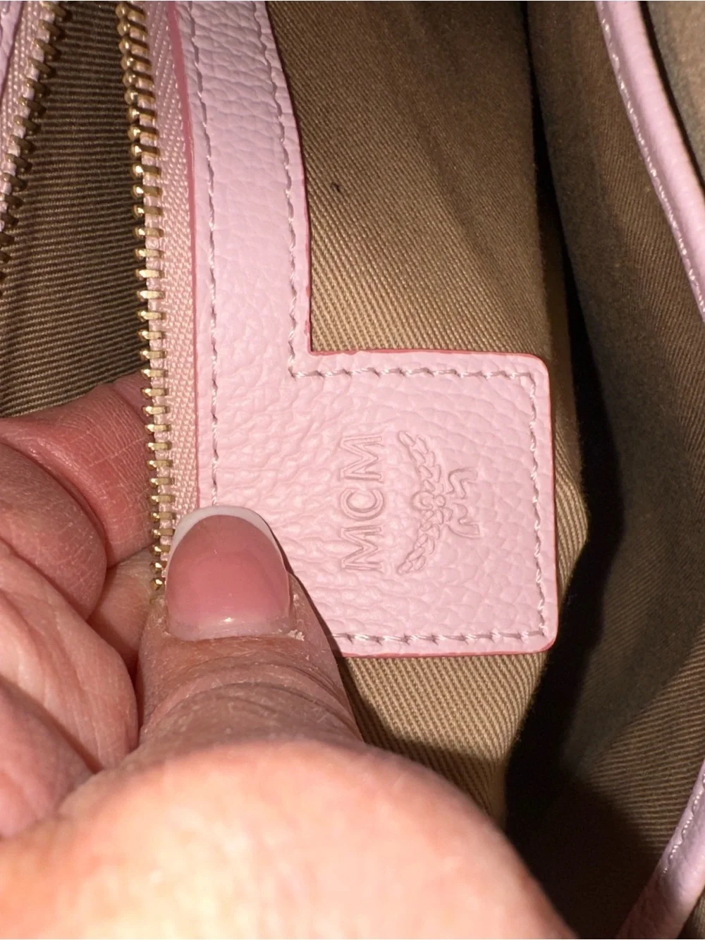 MCM Pink Logo-Print Crossbody Bag - Picture 5 of 13